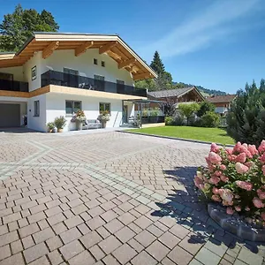 landhaus-keil.saalbachhinterglemmhotels.com/
