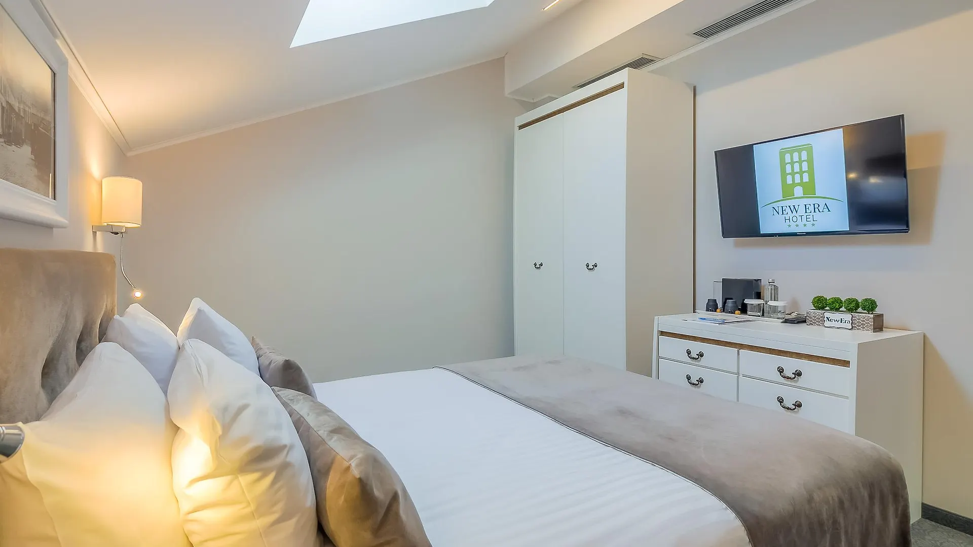 ****  New Era Hotel Old Town Bucharest Parking With Fee Nearby Ρουμανία