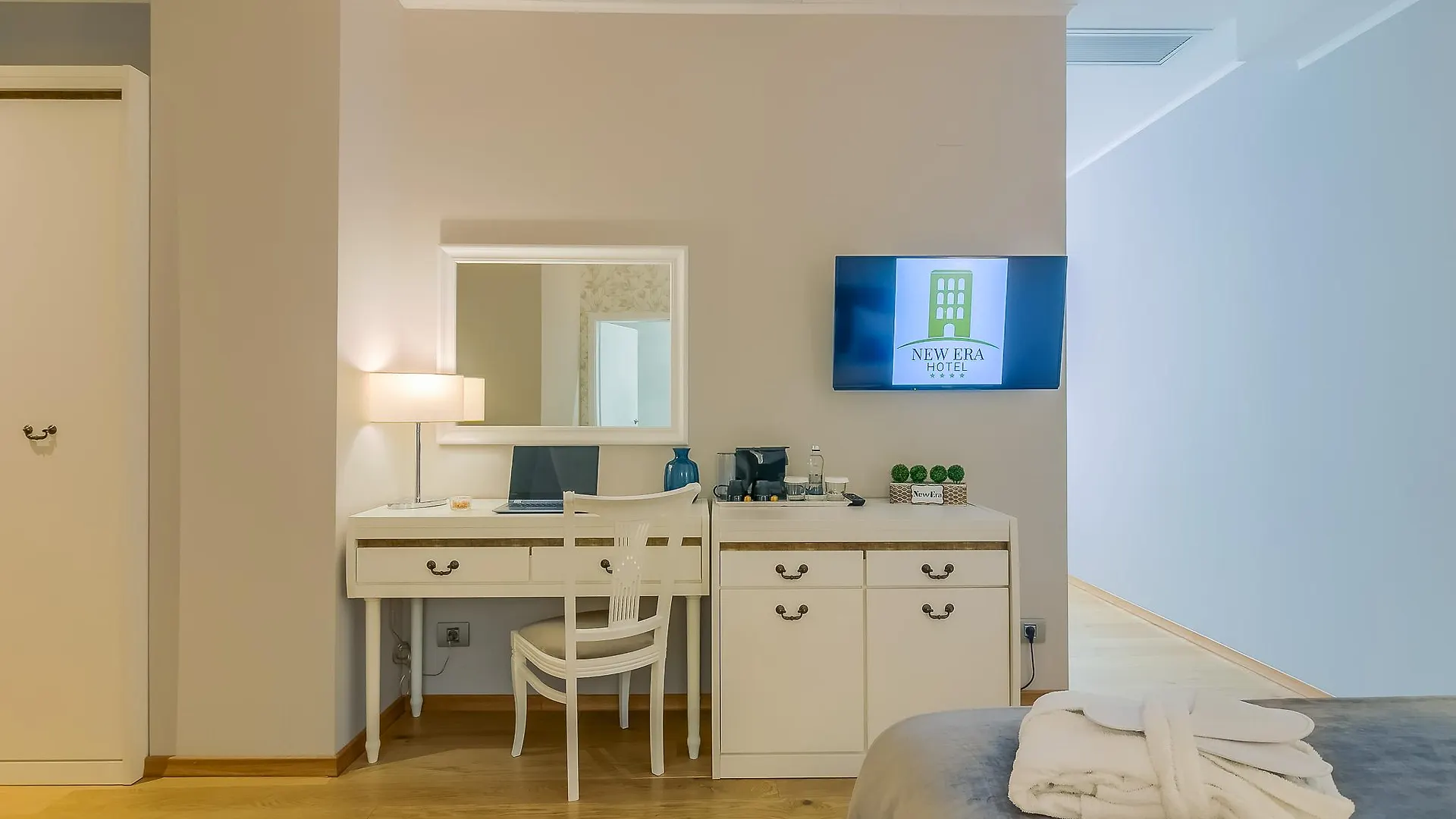 New Era Hotel Old Town Bucharest Parking With Fee Nearby