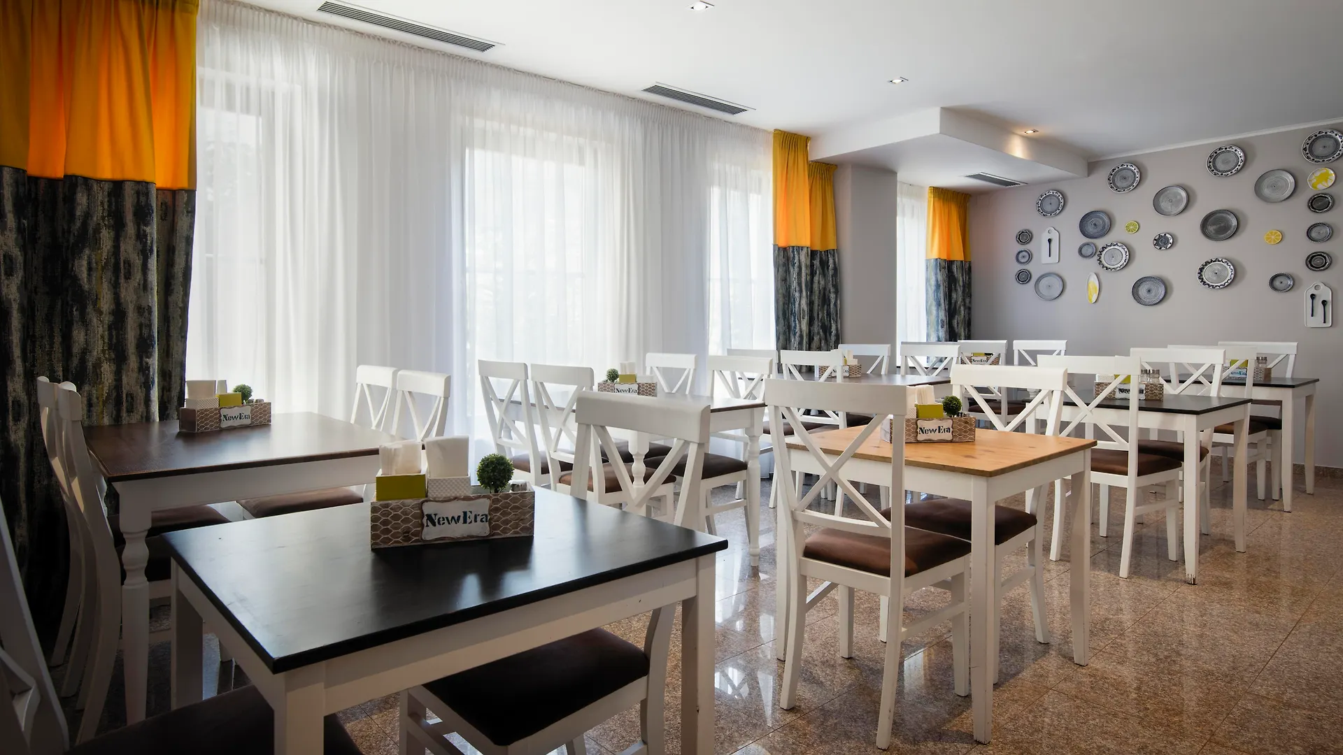 New Era Hotel Old Town Bucharest Parking With Fee Nearby