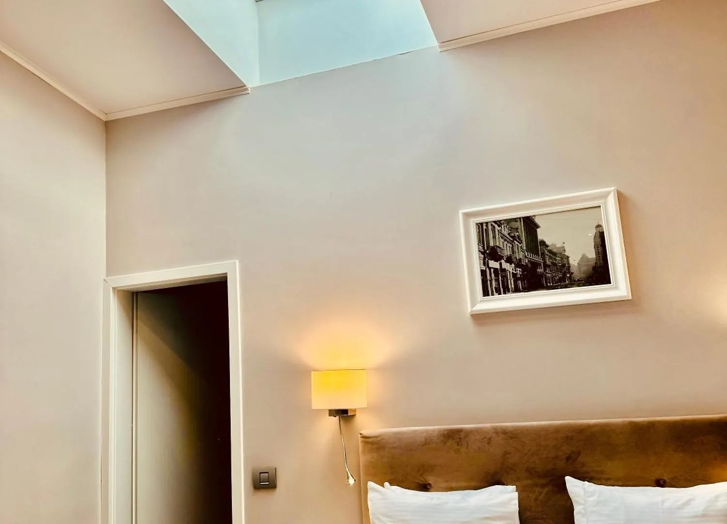 New Era Hotel Old Town Bucharest Parking With Fee Nearby 4*,