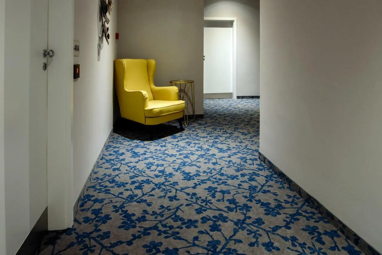 ****  New Era Hotel Old Town Bucharest Parking With Fee Nearby Rumunia