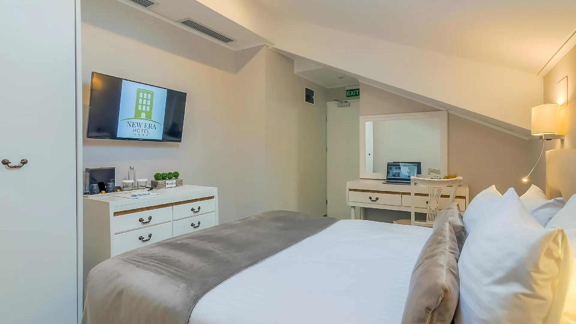 New Era Hotel Boekarest