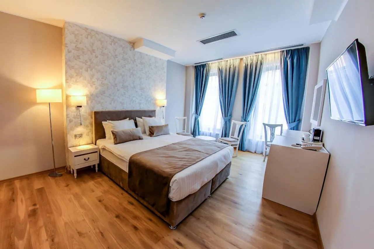 New Era Hotel Boekarest
